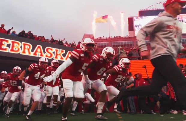 Scott Frost tunnel walk